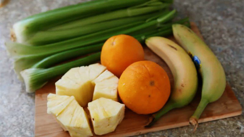 Ingredients for celery smoothie