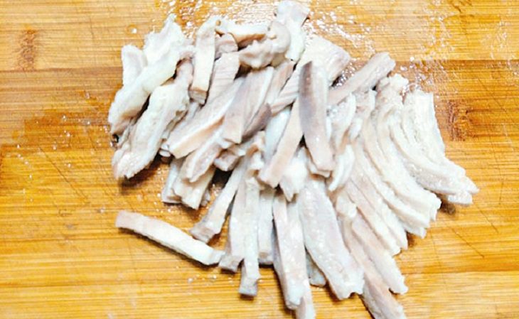 Step 1 Prepare pig stomach Sweet and Sour Stir-Fried Pig Stomach