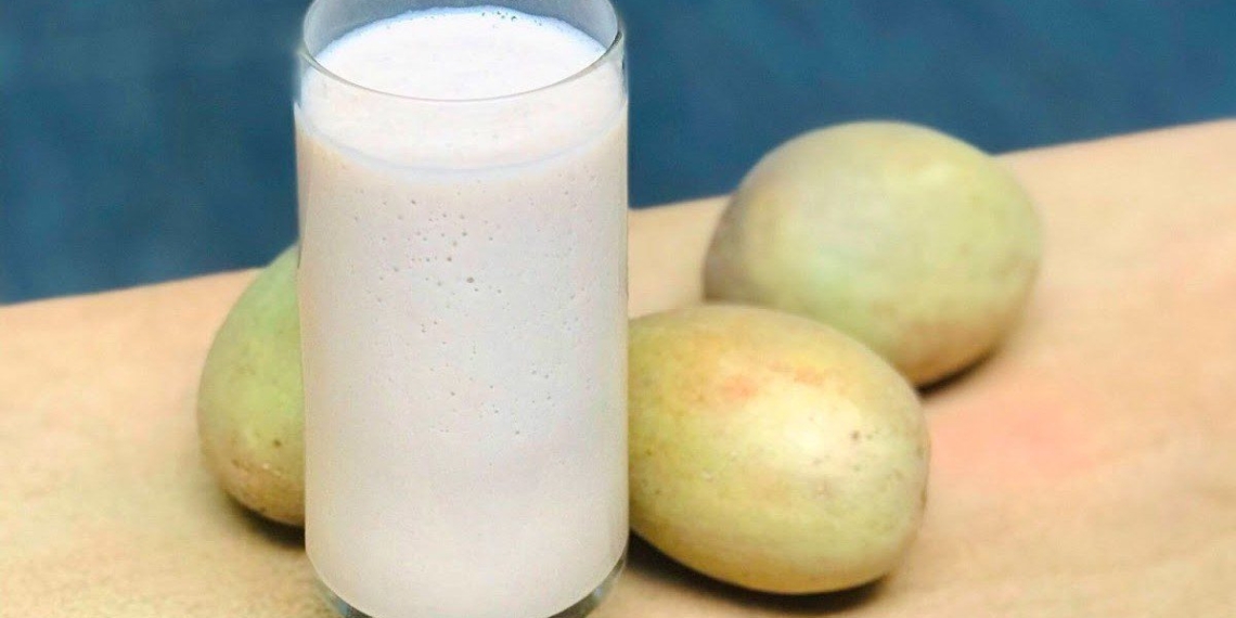 3 ways to make simple sapoche smoothie sweet nutritious 04406