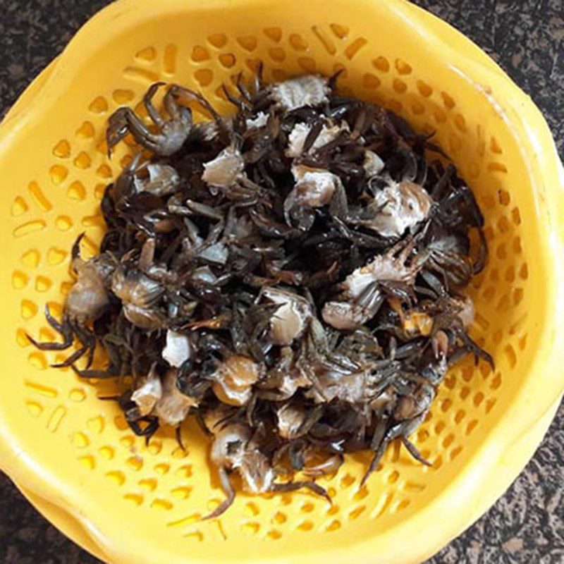 Step 1 Preparing the Crab for Freshwater Crab Hot Pot (recipe shared by users)