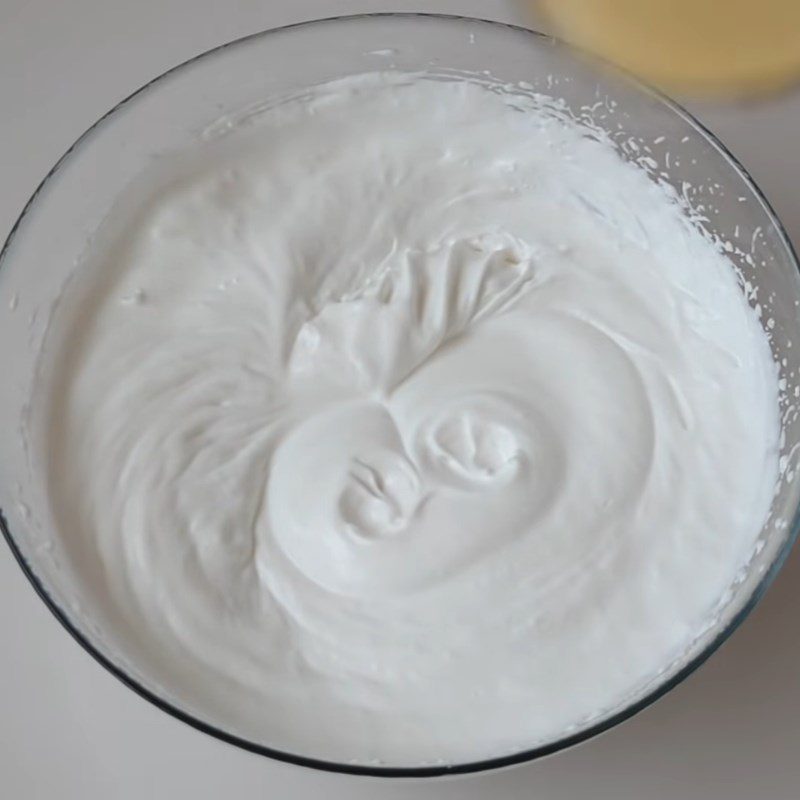 Step 1 Whip the cream Rainbow ice cream