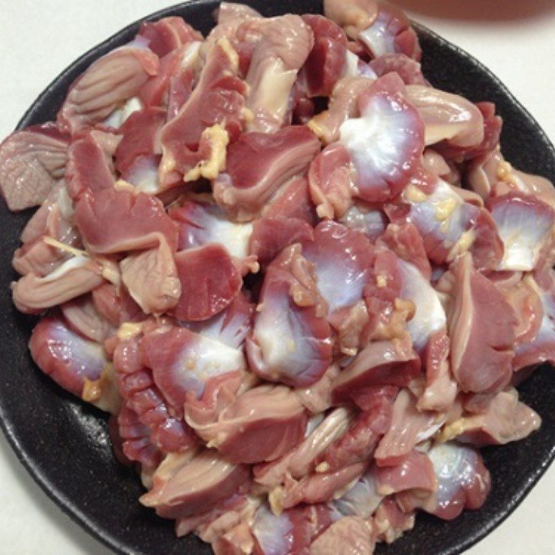 Step 1 Prepare the ingredients for Stir-fried Duck Guts with Winter Melon