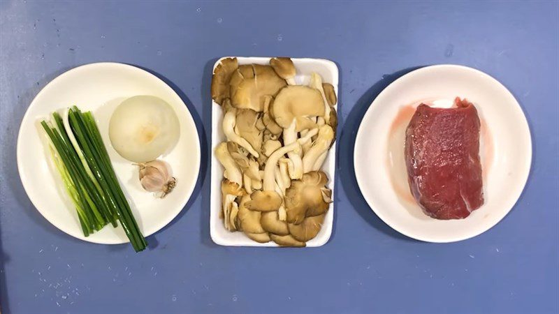 Ingredients for dish 2 how to make stir-fried beef with shiitake mushrooms and oyster mushrooms