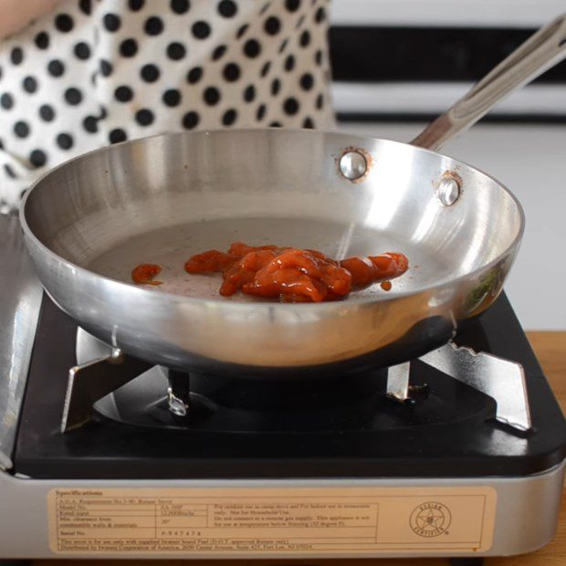 Step 1 Make Sauce for Taiwanese Oyster Omelette