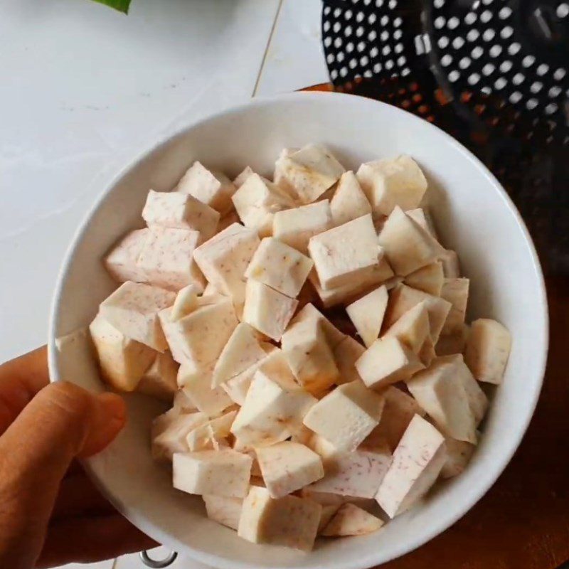 Step 2 Prepare the taro for Taro Sticky Rice with Pandan Leaves