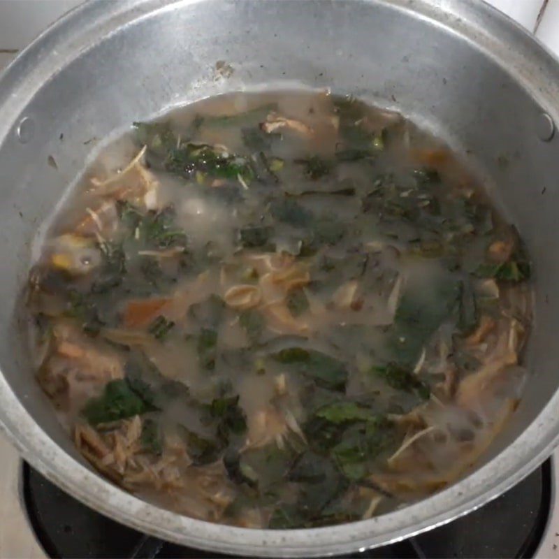 Step 3 Cook the soup Dried snakehead fish for sour soup