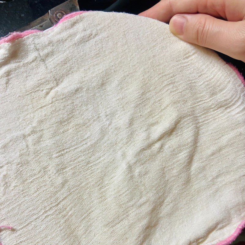 Step 2 Making and incubating yogurt Black sticky rice yogurt (recipe shared by a user)