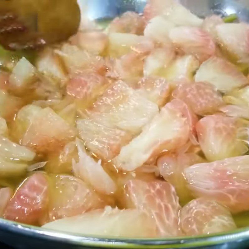 Step 3 Grapefruit simmered with rock sugar Honey grapefruit syrup