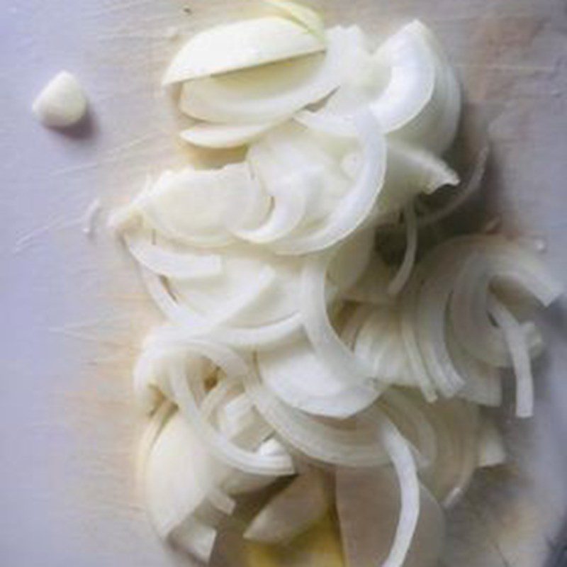 Step 2 Prepare other ingredients Beef salad with lime and onion