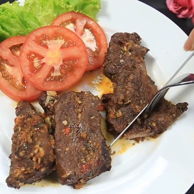 Step 5 Finished Product Grilled Beef with Satay and Aluminum Foil
