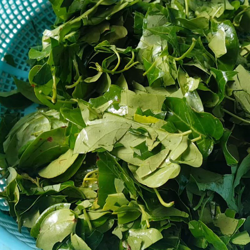 Step 3 Preparing other ingredients Chicken hotpot with giang leaves
