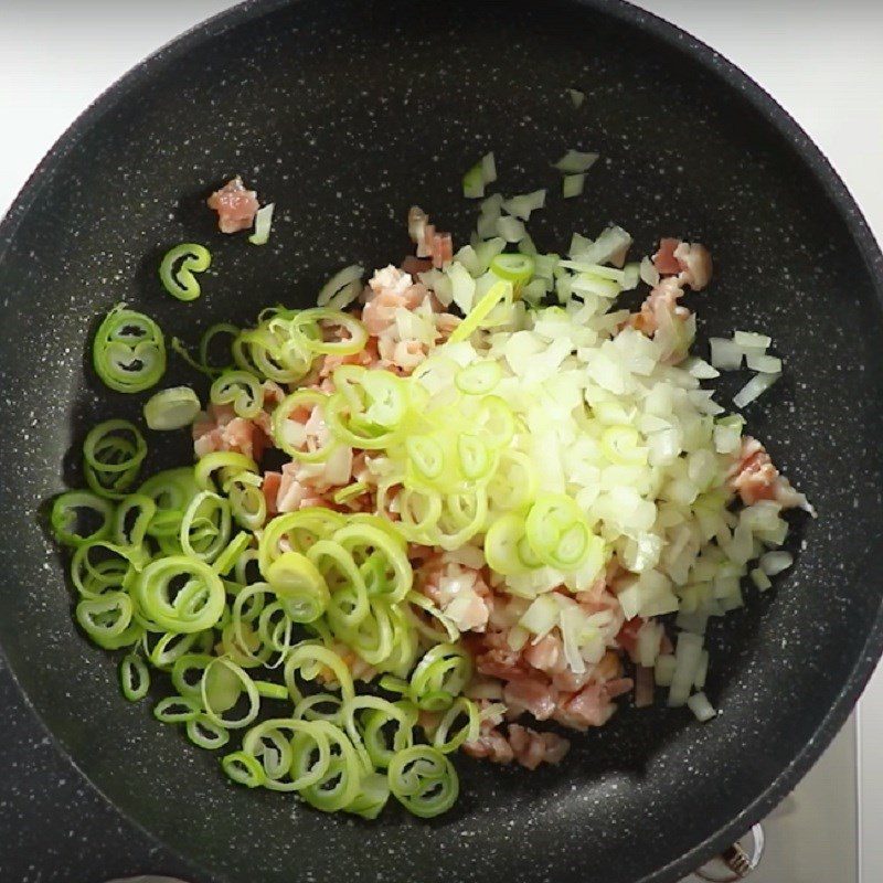 Step 1 Sauté the bacon filling Savory Tart - Quiche Lorain
