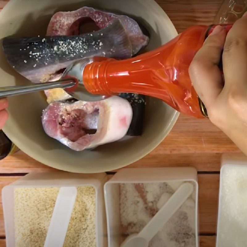 Step 2 Marinate the fish Braised basa fish with starfruit