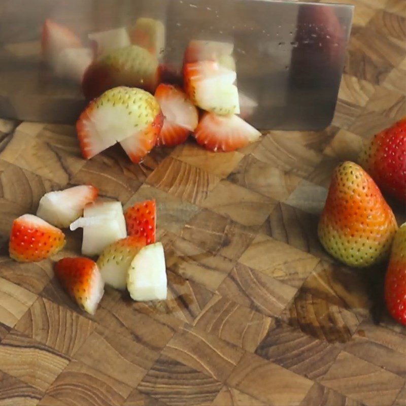 Step 1 Cutting Strawberries Strawberry Yogurt Cream Cheese