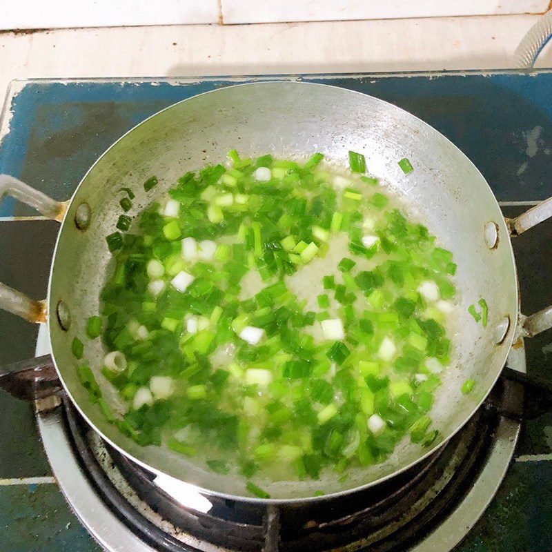 Step 3 Make Scallion Oil Eggplant steamed with scallions