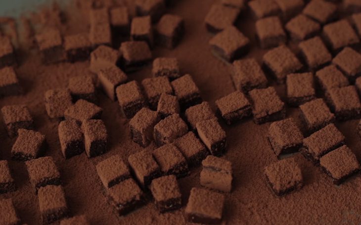 Step 4 Make chocolate nama to decorate Chocolate pudding