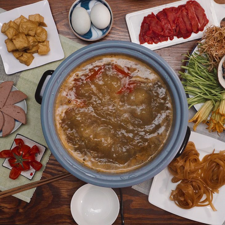 Step 3 Cooking crab hotpot