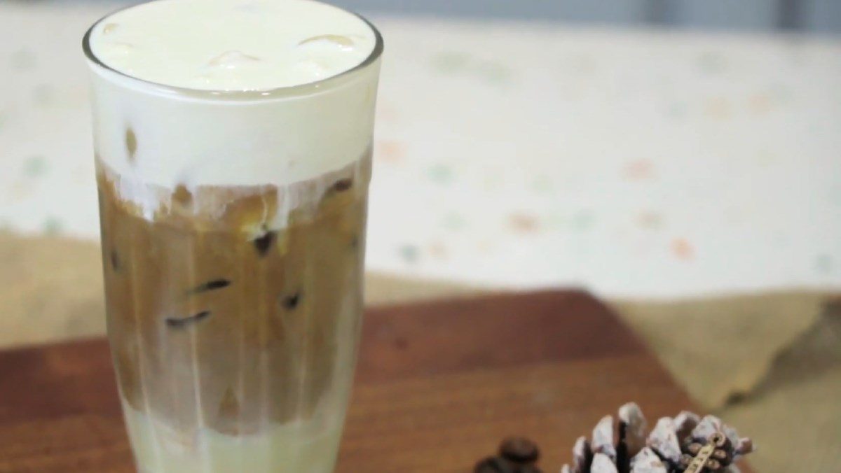 Salted Cream Coffee with Ice Milk