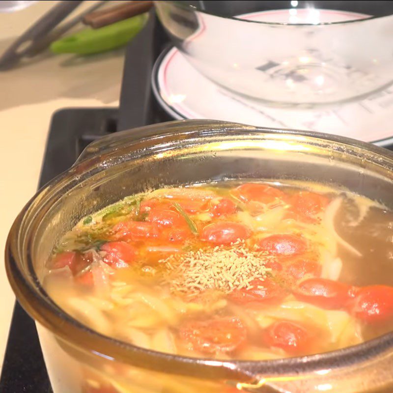 Step 5 Cooking Beef Soup with Vietnamese Coriander