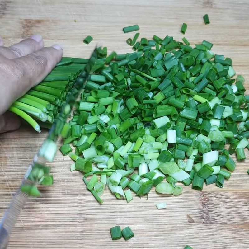 Step 2 Chop scallions Fried corn with scallion oil