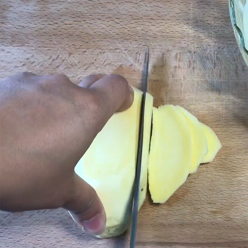 Step 2 Cut the sweet potato Fried Banana Sweet Potato Coconut Cake