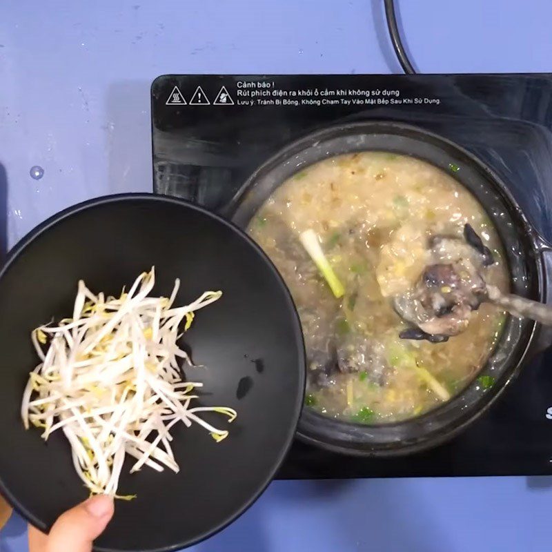 Step 5 Final Product Black Chicken Porridge with Mung Beans