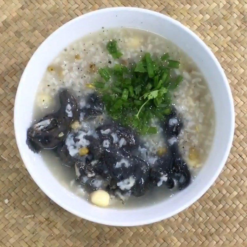 Step 4 Final Product Black chicken porridge with lotus seeds
