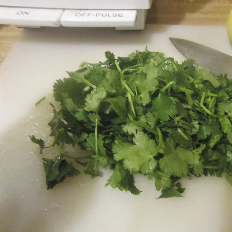 Step 3 Prepare other ingredients Green bean oyster porridge