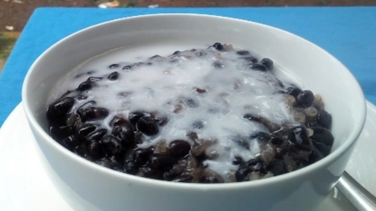 Black bean sticky rice pudding - white sticky rice