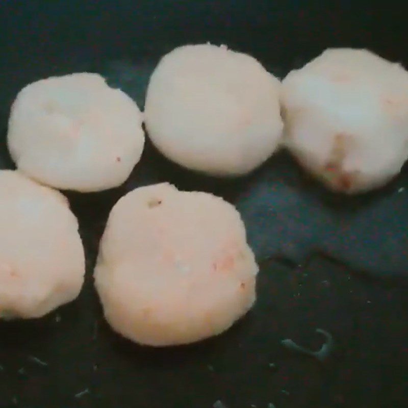 Step 4 Fry the cake Jackfruit seed cake