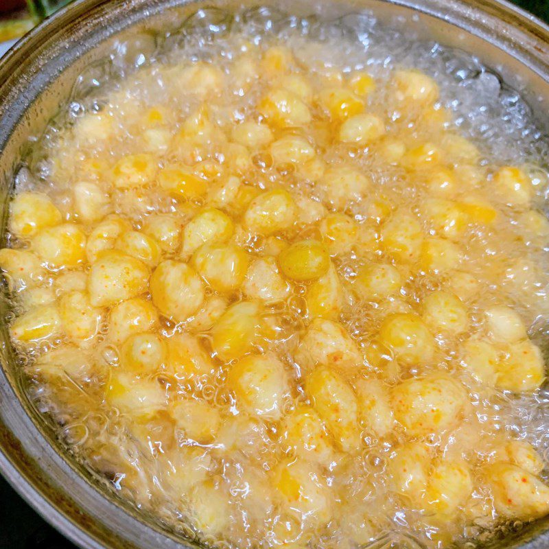 Step 3 Frying corn Corn fried in butter (Recipe shared by user)