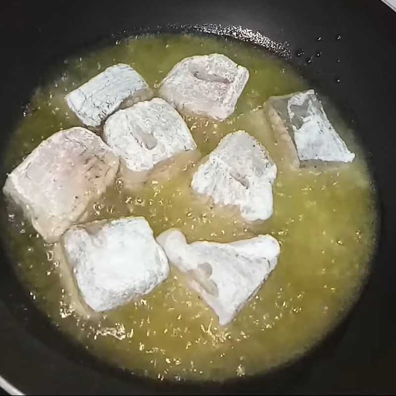 Step 3 Frying Stingray Fried Stingray with Fish Sauce