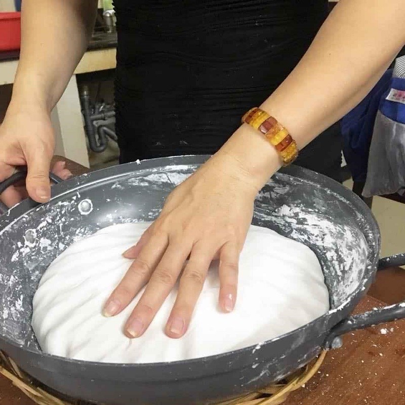 Step 3 Kneading the dough for noodle soup Coconut milk noodle soup with fish cake