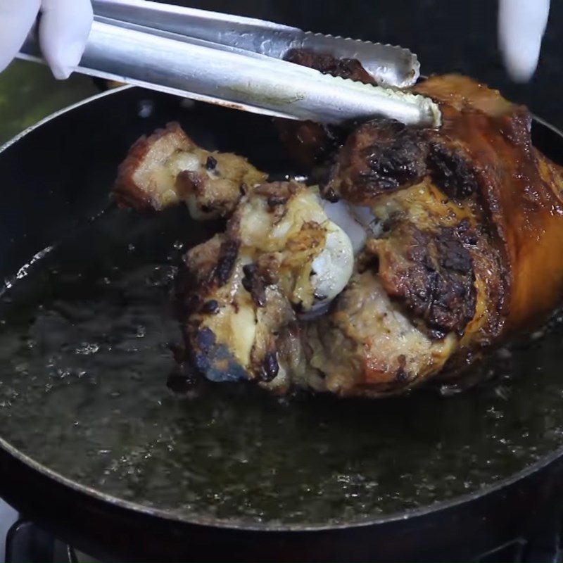 Step 3 Frying pork leg Pork leg stewed with angel hair