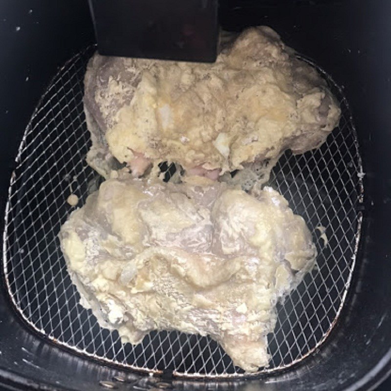 Step 2 Fry chicken thighs Japanese curry rice