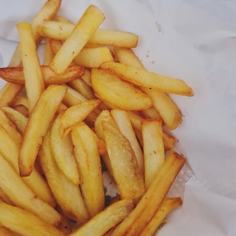 Step 3 Frying potatoes Cheese powder potatoes (recipe shared by user)