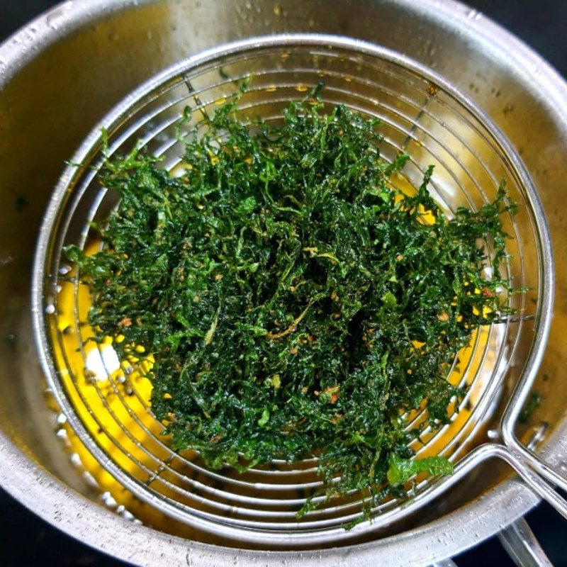 Step 2 Fry betel leaves Crispy fried betel leaves