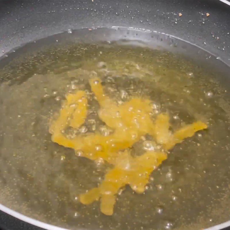 Step 2 Fry the noodles for garlic butter noodles