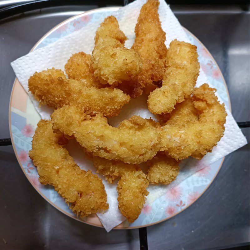 Step 3 Fry the shrimp Tempura shrimp sushi
