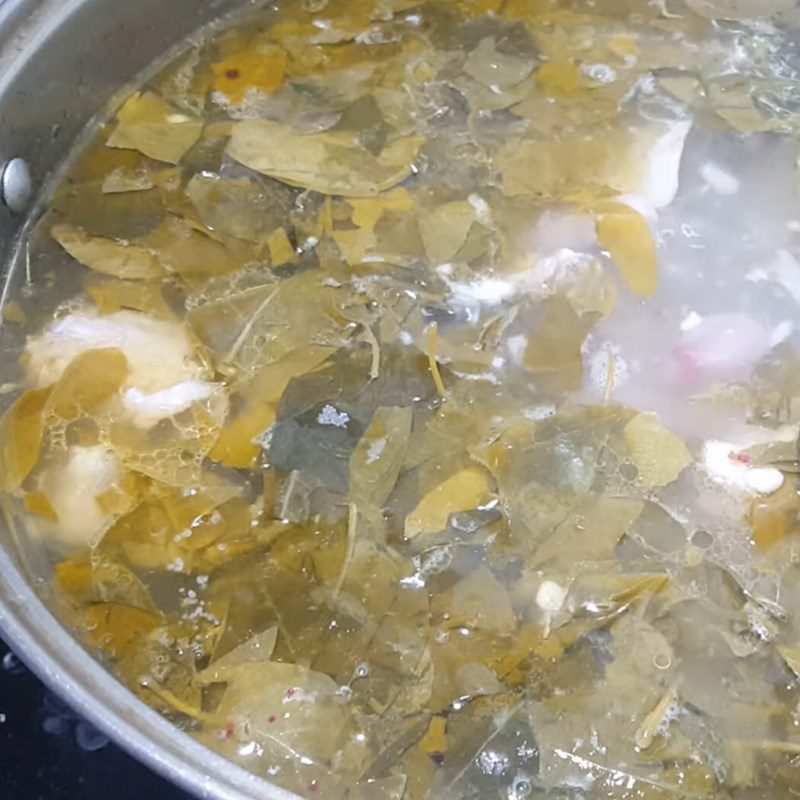 Step 5 Cook the hotpot Chicken hotpot with sour leaf