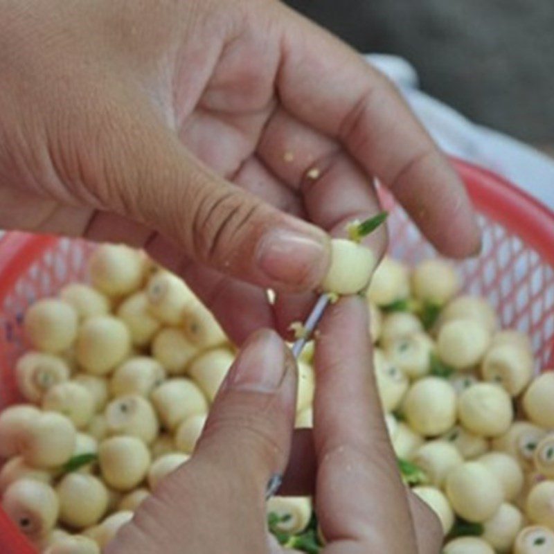 Step 3 Prepare other ingredients Fish porridge with lotus seeds