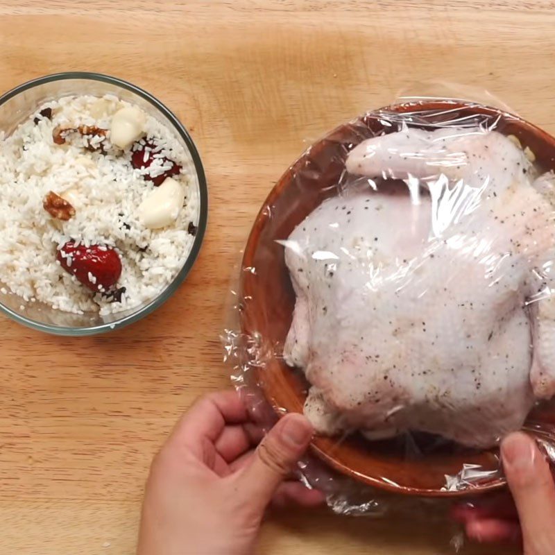 Step 3 Stuff the mixture into the chicken's belly Whole roasted chicken stuffed with sticky rice