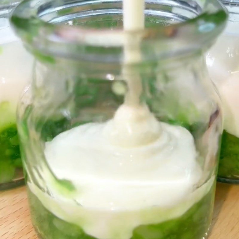 Step 5 Transfer yogurt to jars Yogurt cheese young sticky rice (Recipe from the TikTok channel Cooking with TasteVN)