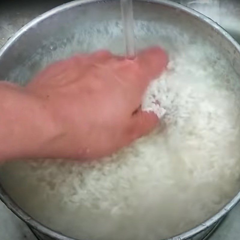 Step 1 Prepare the beans and sticky rice Whole Green Bean Sticky Rice