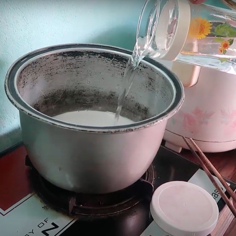 Step 1 Cook the coconut milk Sticky Rice with Whole Green Beans and Coconut Milk