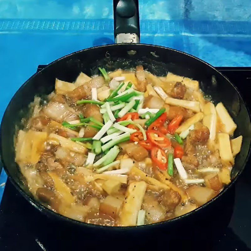 Step 4 Stewed Meat with Coconut Heart