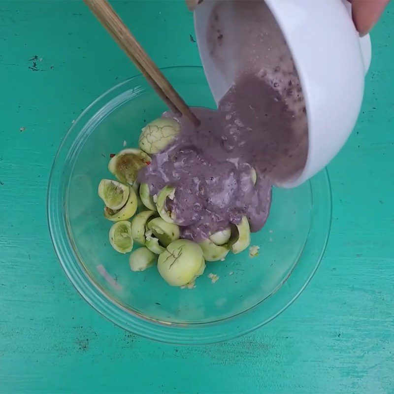Step 3 Mix eggplant with shrimp paste