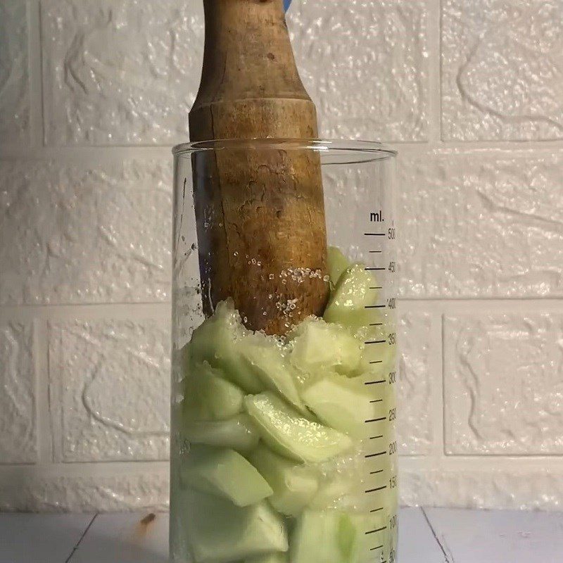 Step 2 Mash and strain the melon Melon Juice