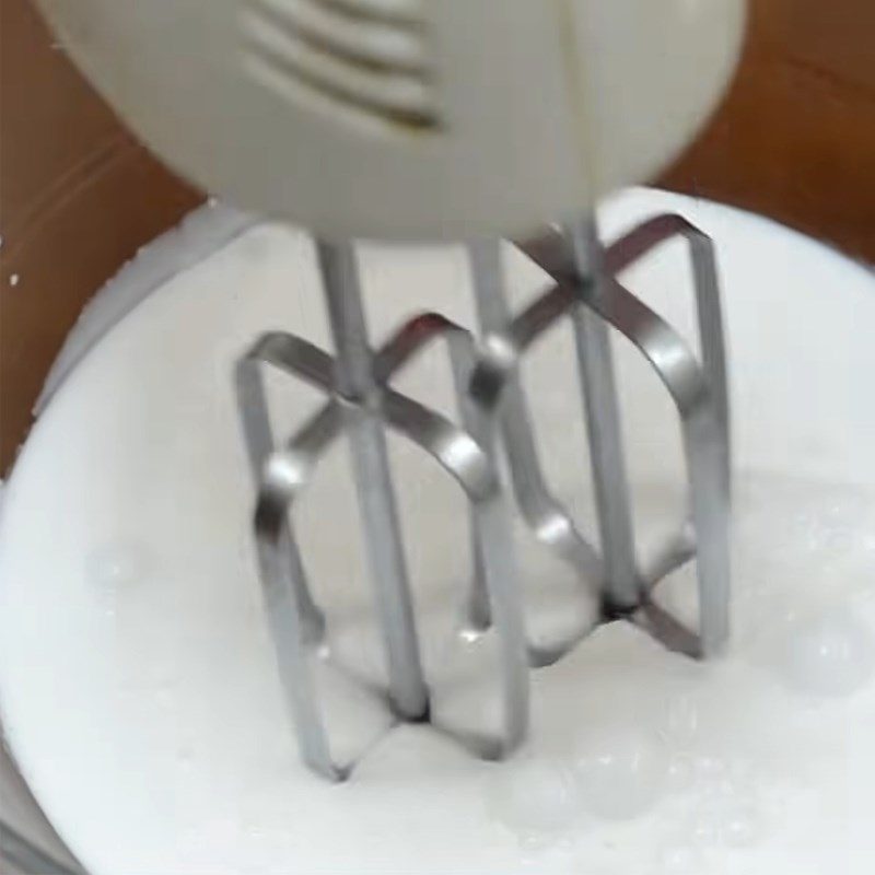 Step 2 Whip the cream mixture Oreo Cookie Ice Cream