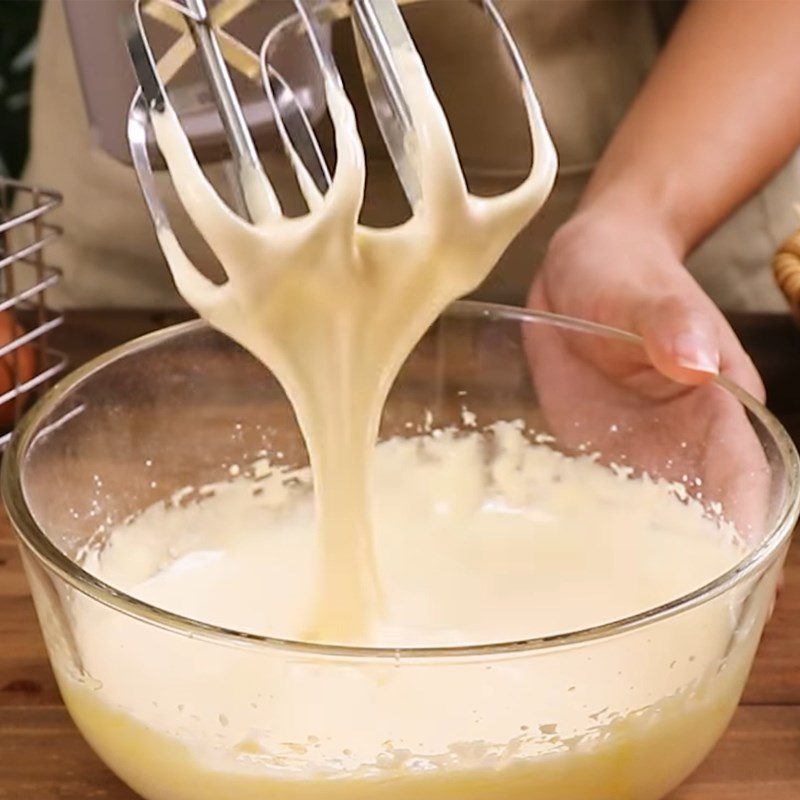 Step 1 Whipping Egg Cream for Dipping Bread